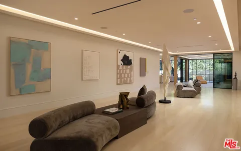 $36,950,000 | 721 North Bonhill Road, Los Angeles, CA 90049