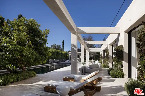 $36,950,000 | 721 North Bonhill Road, Los Angeles, CA 90049