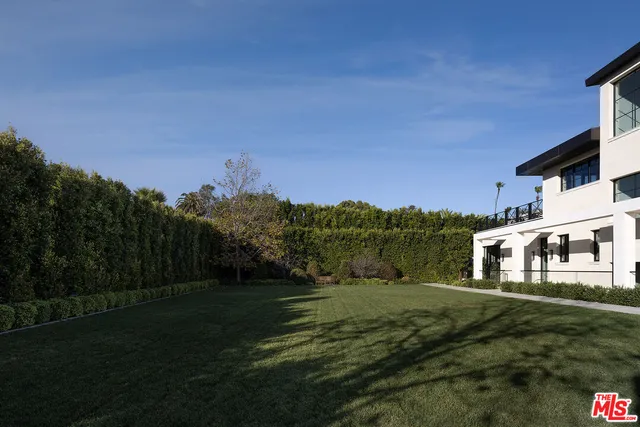 $36,950,000 | 721 North Bonhill Road, Los Angeles, CA 90049