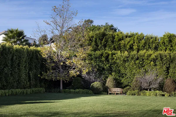 $36,950,000 | 721 North Bonhill Road, Los Angeles, CA 90049