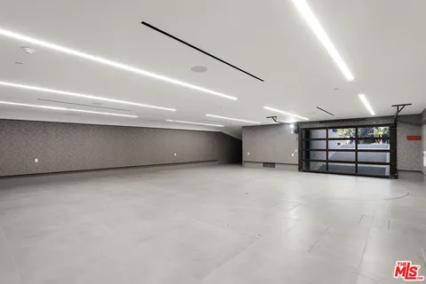 $36,950,000 | 721 North Bonhill Road, Los Angeles, CA 90049