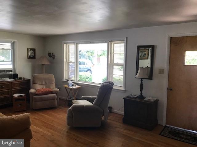 561 Georgetown Road Ronks, PA 17572 - Photo 4 of 34 a living room with furniture and a window