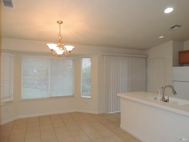 $2,100 | 265 Conway Drive, Rio Vista, CA 94571