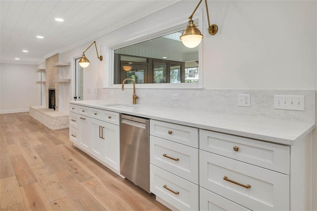 217 Five Pounds Road St. Simons Island, GA 31522 - Photo 5 of 41