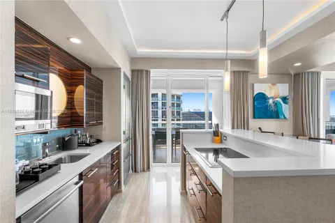 $1,434,900 | 551 North Fort Lauderdale Beach Boulevard, Unit R2205, Fort Lauderdale, FL 33304