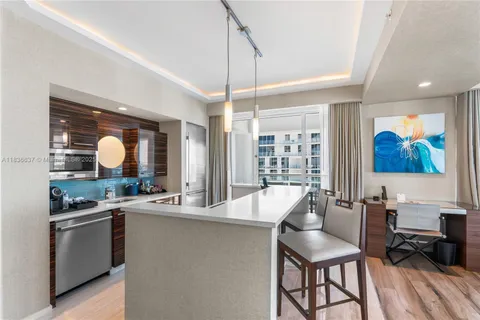 $1,434,900 | 551 North Fort Lauderdale Beach Boulevard, Unit R2205, Fort Lauderdale, FL 33304