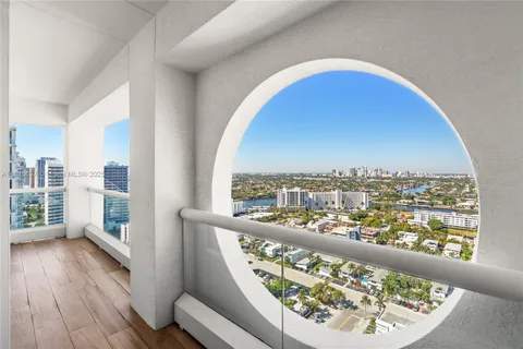 $1,434,900 | 551 North Fort Lauderdale Beach Boulevard, Unit R2205, Fort Lauderdale, FL 33304