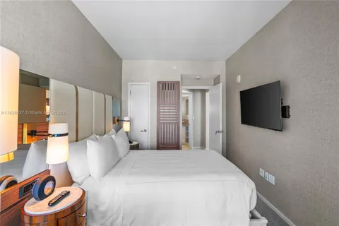 $1,434,900 | 551 North Fort Lauderdale Beach Boulevard, Unit R2205, Fort Lauderdale, FL 33304