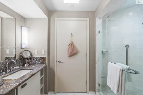 $1,434,900 | 551 North Fort Lauderdale Beach Boulevard, Unit R2205, Fort Lauderdale, FL 33304