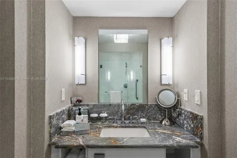 $1,434,900 | 551 North Fort Lauderdale Beach Boulevard, Unit R2205, Fort Lauderdale, FL 33304