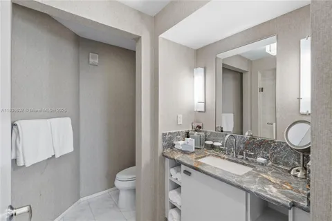 $1,434,900 | 551 North Fort Lauderdale Beach Boulevard, Unit R2205, Fort Lauderdale, FL 33304