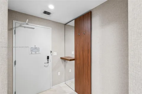 $1,434,900 | 551 North Fort Lauderdale Beach Boulevard, Unit R2205, Fort Lauderdale, FL 33304