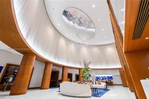 $1,434,900 | 551 North Fort Lauderdale Beach Boulevard, Unit R2205, Fort Lauderdale, FL 33304