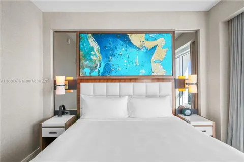 $1,434,900 | 551 North Fort Lauderdale Beach Boulevard, Unit R2205, Fort Lauderdale, FL 33304