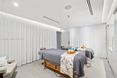 $1,434,900 | 551 North Fort Lauderdale Beach Boulevard, Unit R2205, Fort Lauderdale, FL 33304