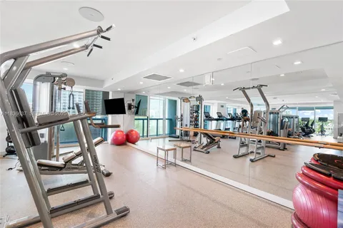 $1,434,900 | 551 North Fort Lauderdale Beach Boulevard, Unit R2205, Fort Lauderdale, FL 33304