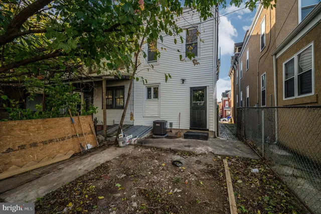 $235,000 | 137 Elm Street, Reading, PA 19601