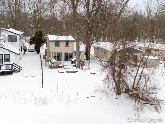 $210,000 | 3779 Willow Drive Northeast, Grand Rapids, MI 49525