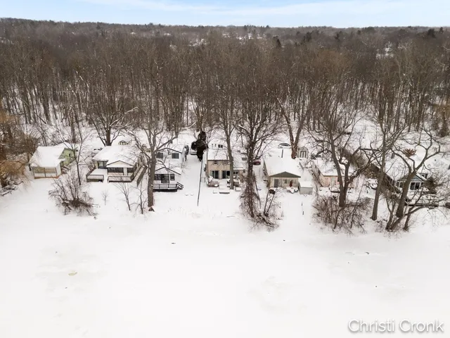 $210,000 | 3779 Willow Drive Northeast, Grand Rapids, MI 49525