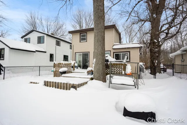 $210,000 | 3779 Willow Drive Northeast, Grand Rapids, MI 49525