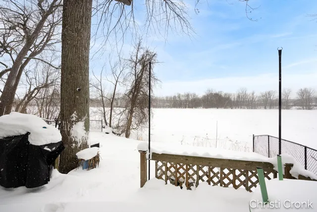 $210,000 | 3779 Willow Drive Northeast, Grand Rapids, MI 49525