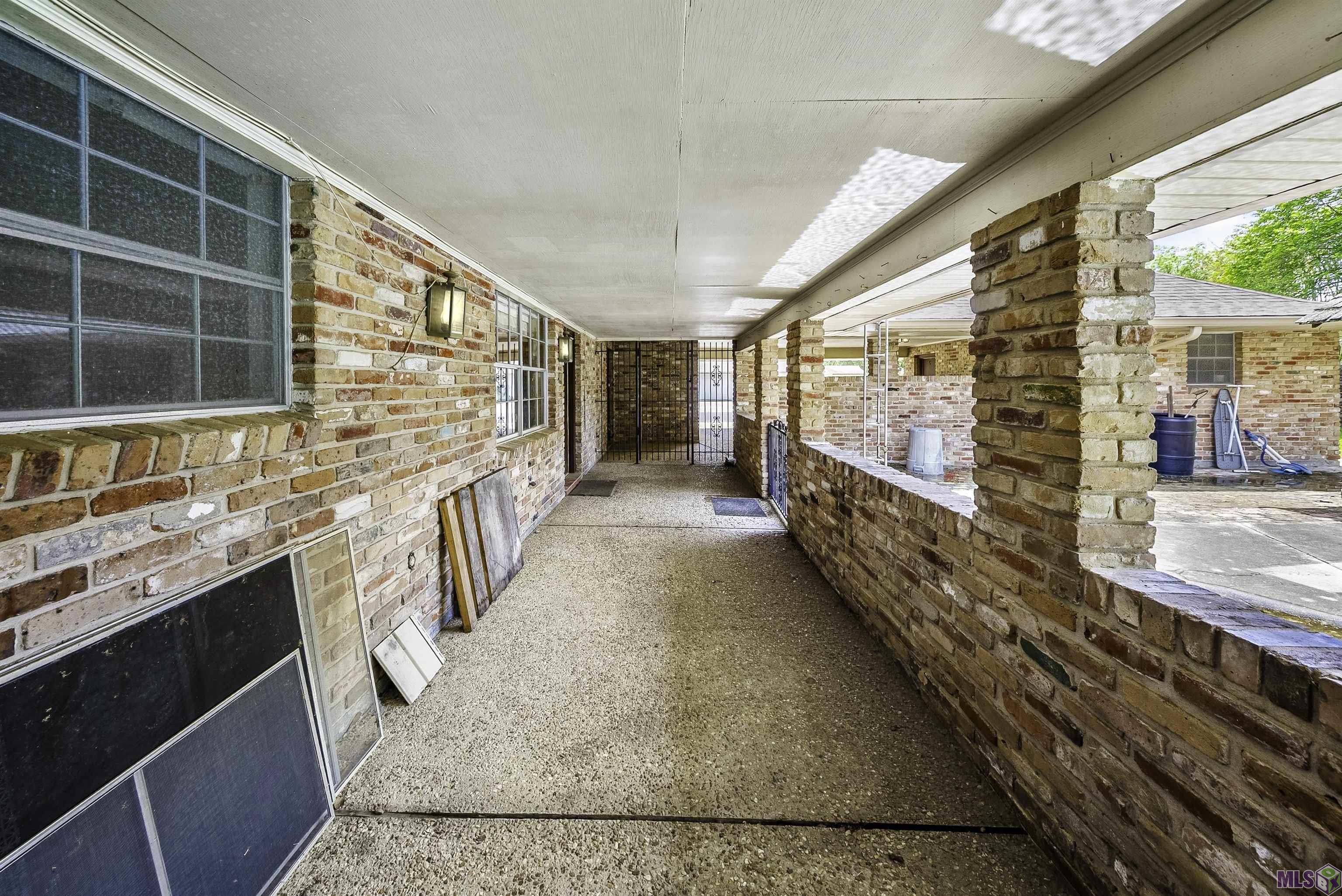 12486 Lockhaven Avenue Baton Rouge, LA 70815 - Photo 2 of 5