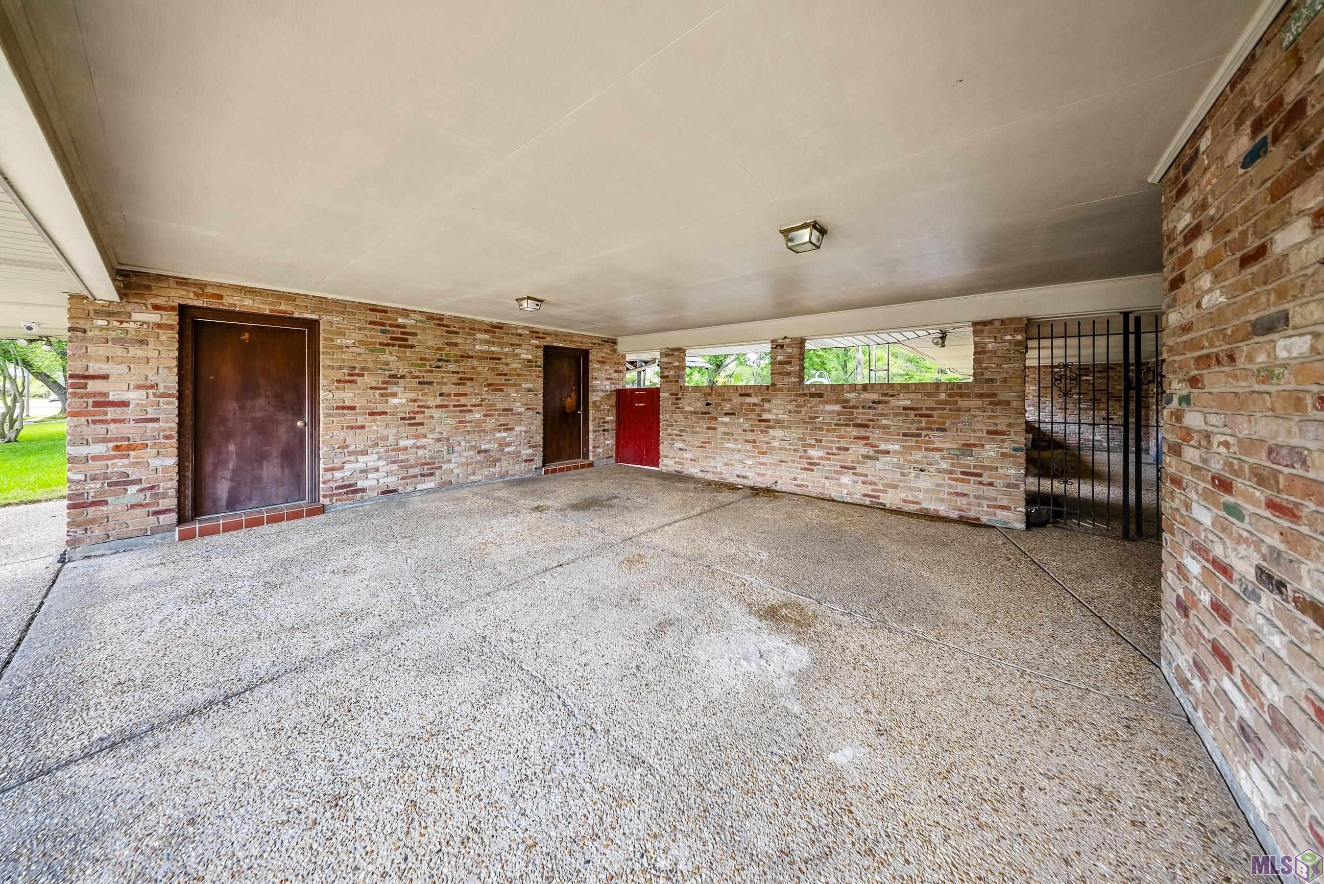 12486 Lockhaven Avenue Baton Rouge, LA 70815 - Photo 3 of 5