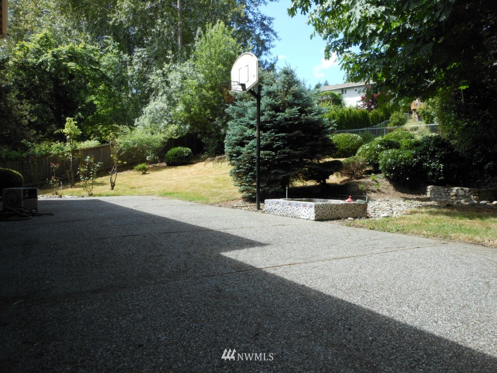 509 223rd Place Southeast Bothell, WA 98021 - Photo 4 of 15