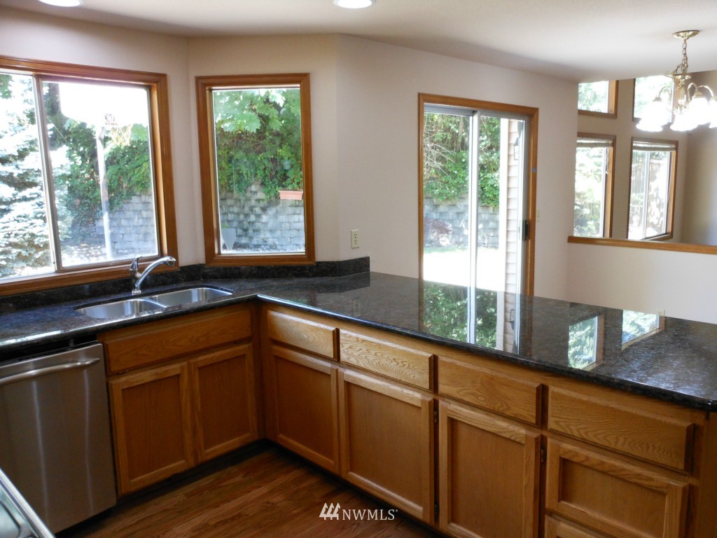 509 223rd Place Southeast Bothell, WA 98021 - Photo 6 of 15
