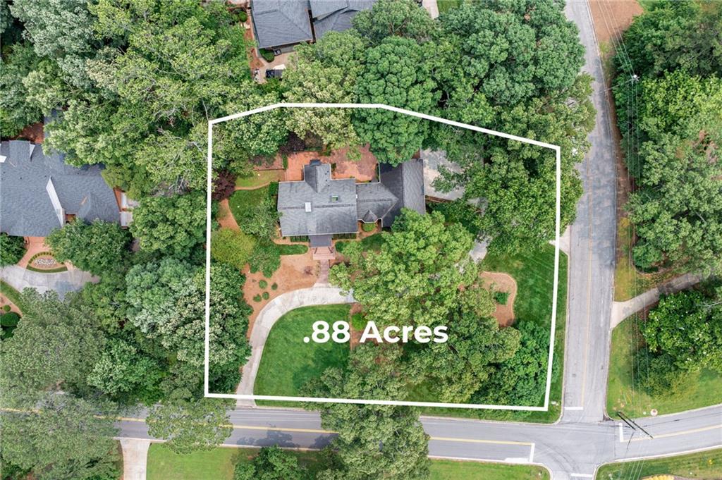 2626 Club Drive Gainesville, GA 30506 - Photo 16 of 71