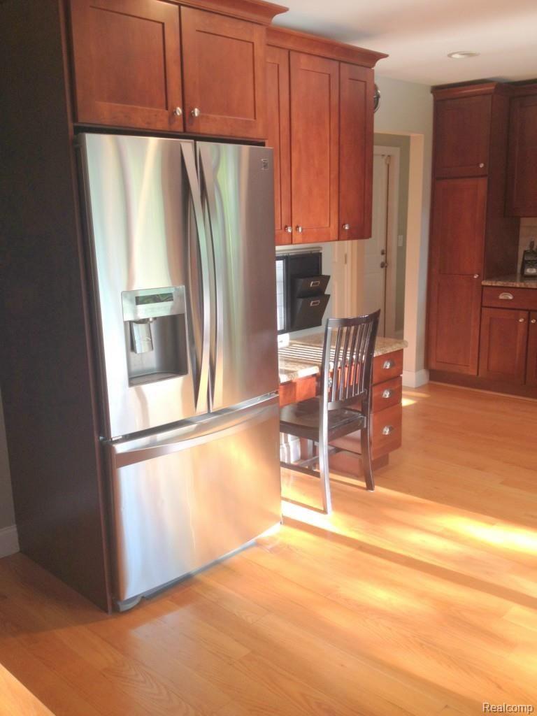 1378 West Fairview Lane Rochester, MI 48306 - Photo 6 of 25 IMG_1711.jpg