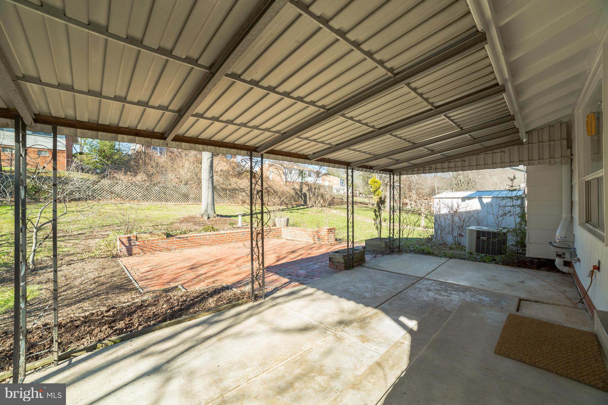 11608 Gilsan Street Silver Spring, MD 20902 - Photo 25 of 28 Covered patio
