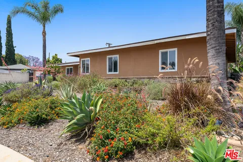 $999,999 | 1103 Novarro Street, West Covina, CA 91791