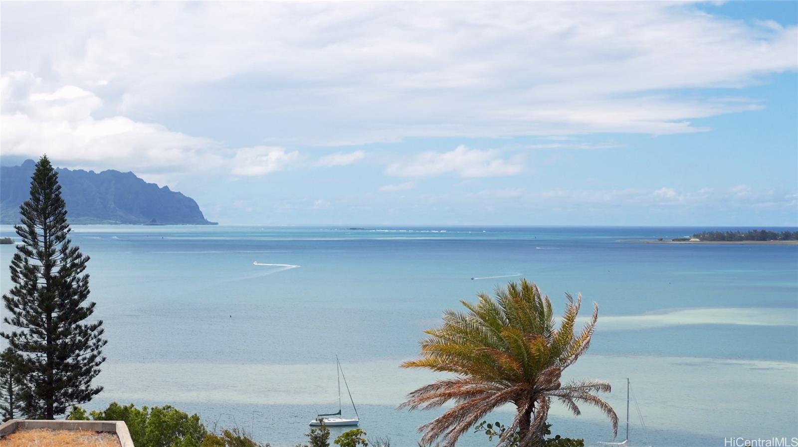 44-652 Kaneohe Bay Drive, Unit A Kaneohe, HI 96744 - Photo 15 of 25 a view of a terrace