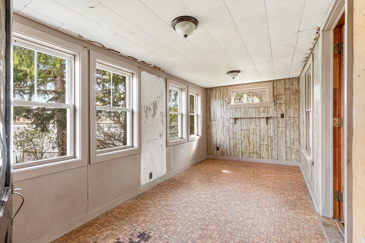 1292 Riverside Avenue Somerset, MA 02726 - Photo 24 of 40 Gallery Image 24