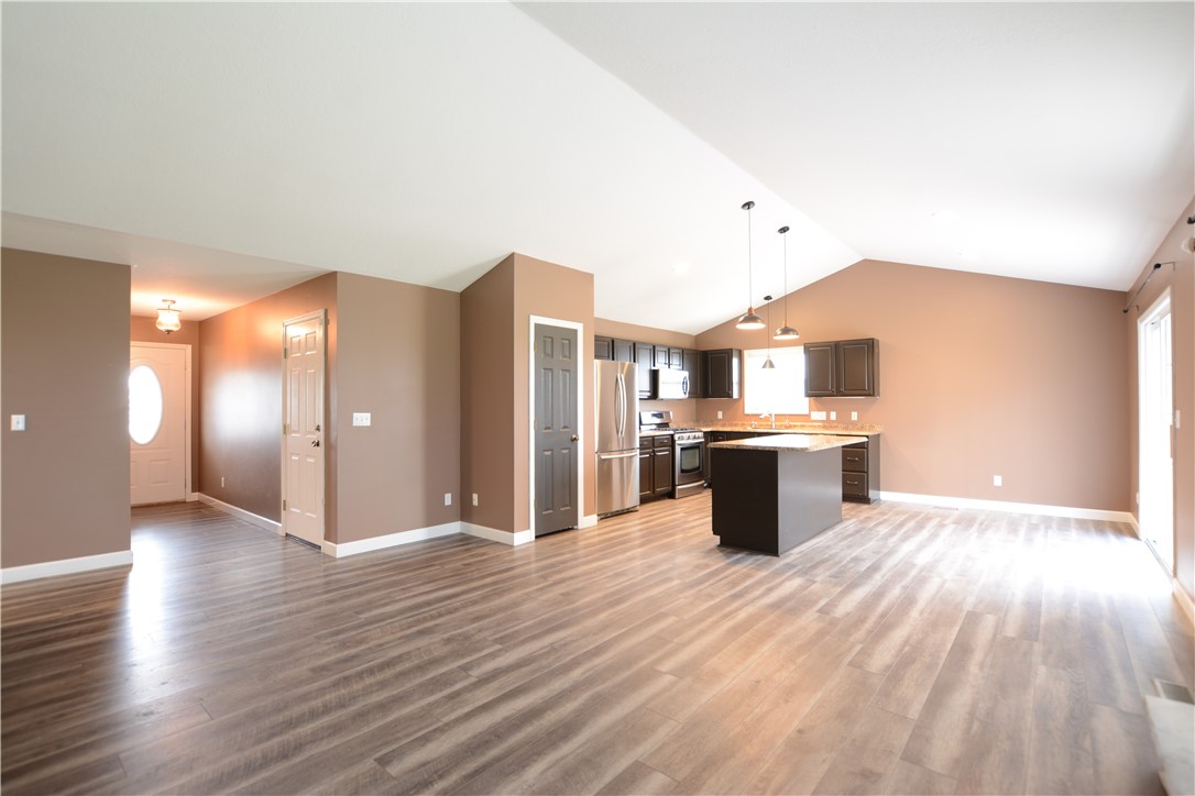 640 Jacobs Way Forsyth, IL 62535 - Photo 3 of 12 Gallery Image 3