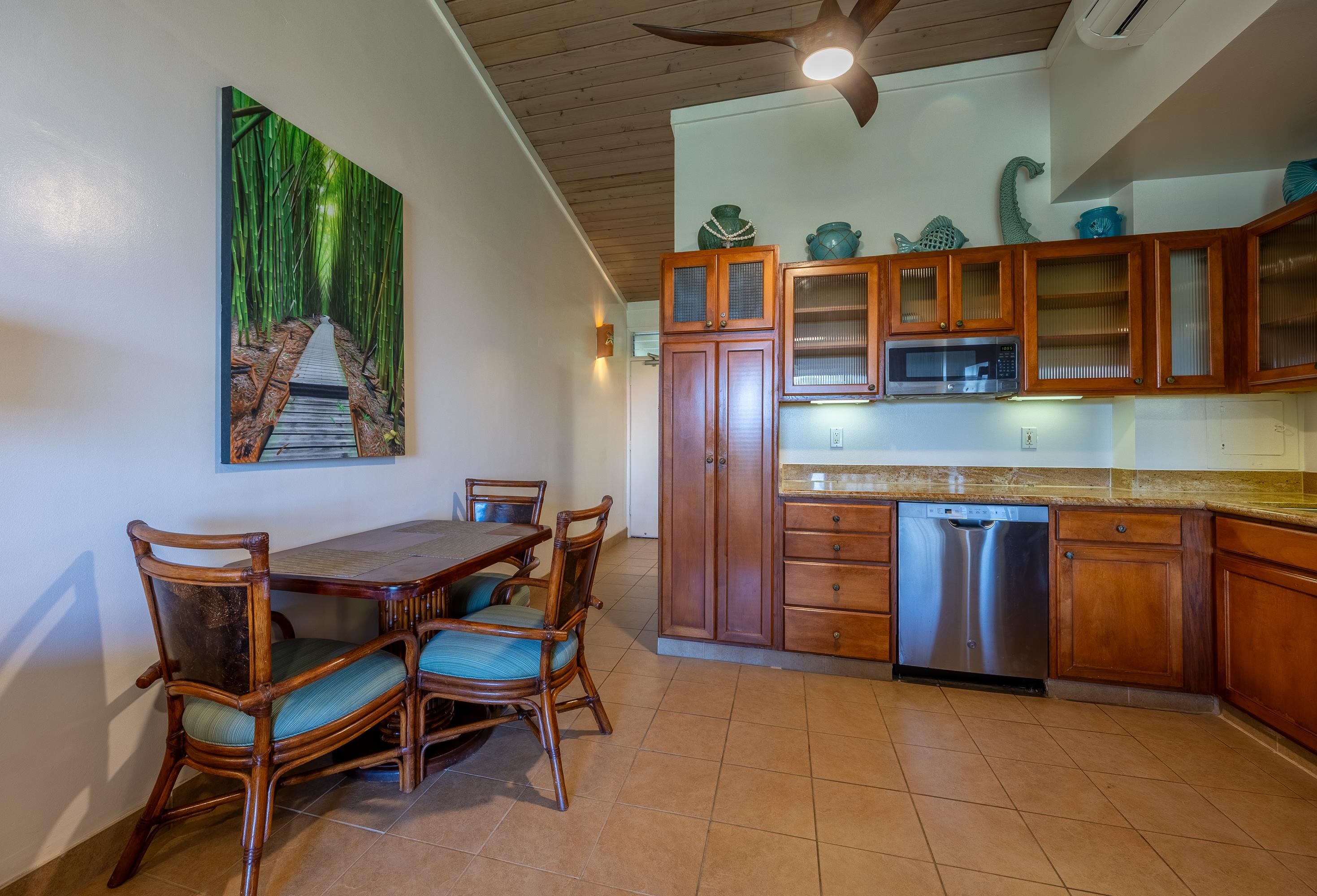 5315 Lower Honoapiilani Road, Unit G253 Lahaina, HI 96761 - Photo 8 of 41 Gallery Image 8