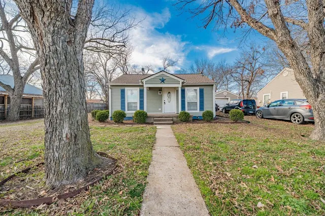 $2,400 | 303 North 2nd Street, Wylie, TX 75098