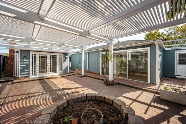 $749,000 | 3702 Grand Avenue, Huntington Park, CA 90255