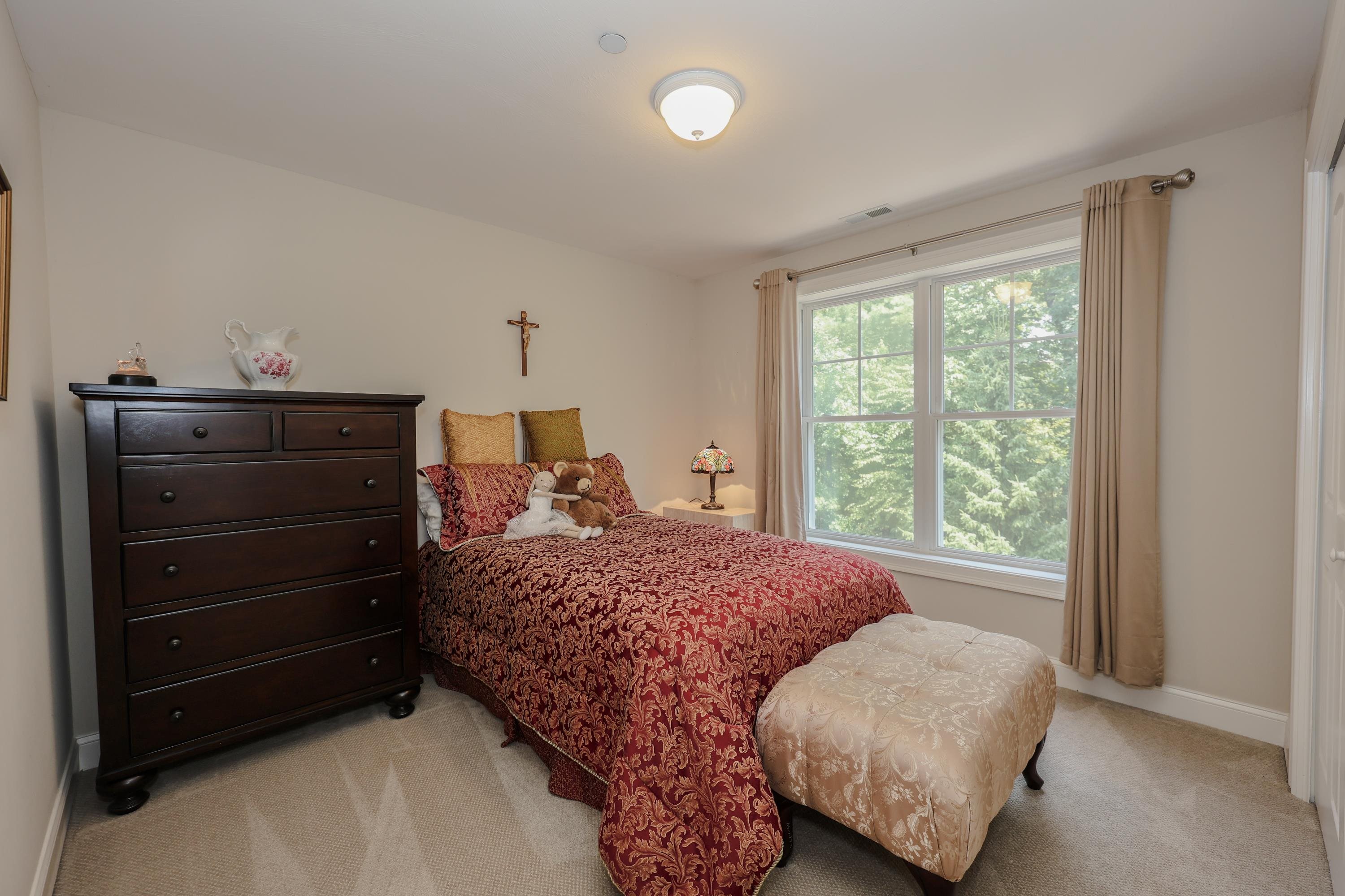 4 Manor Drive, Unit B Hooksett, NH 03106 - Photo 12 of 38