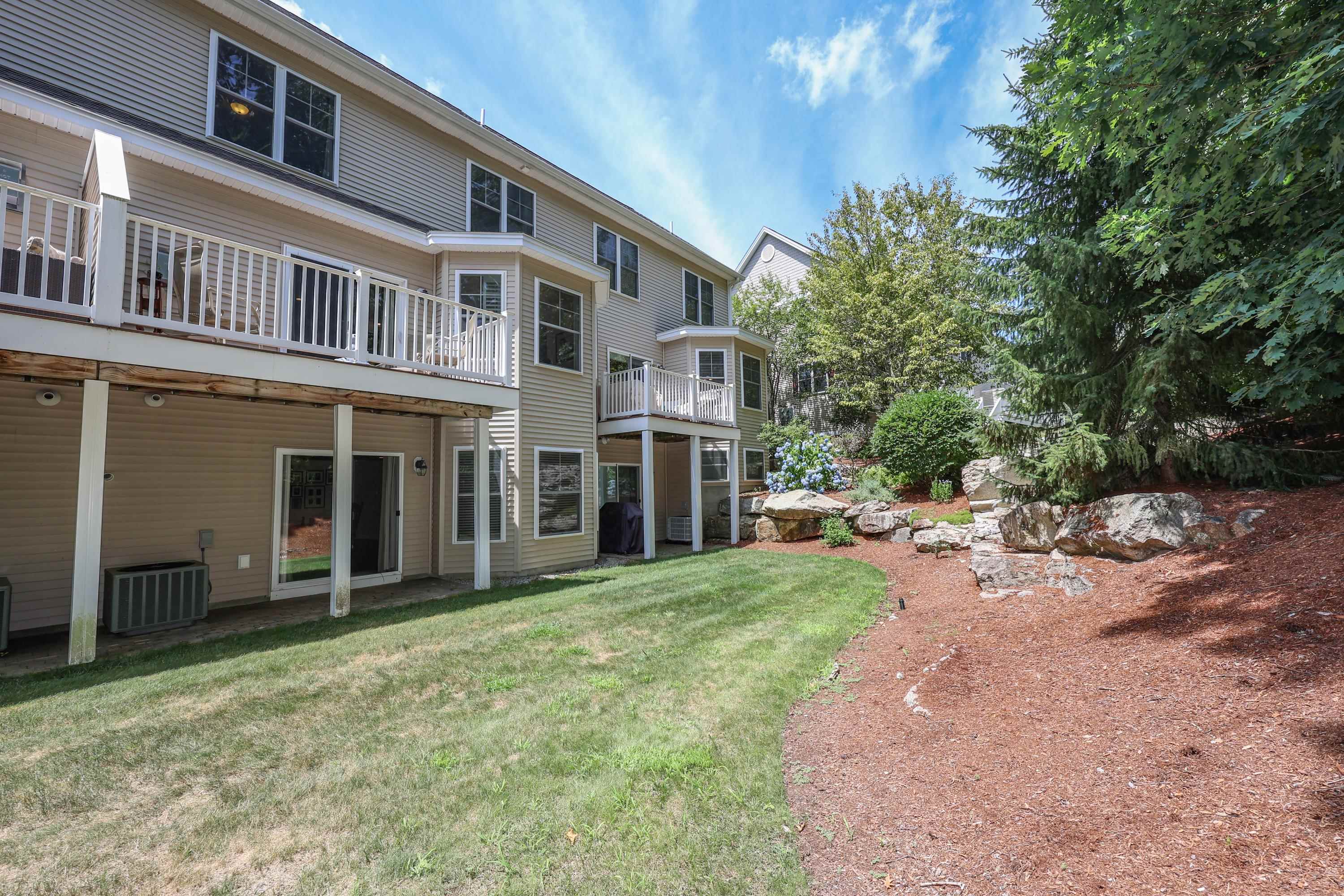 4 Manor Drive, Unit B Hooksett, NH 03106 - Photo 23 of 38