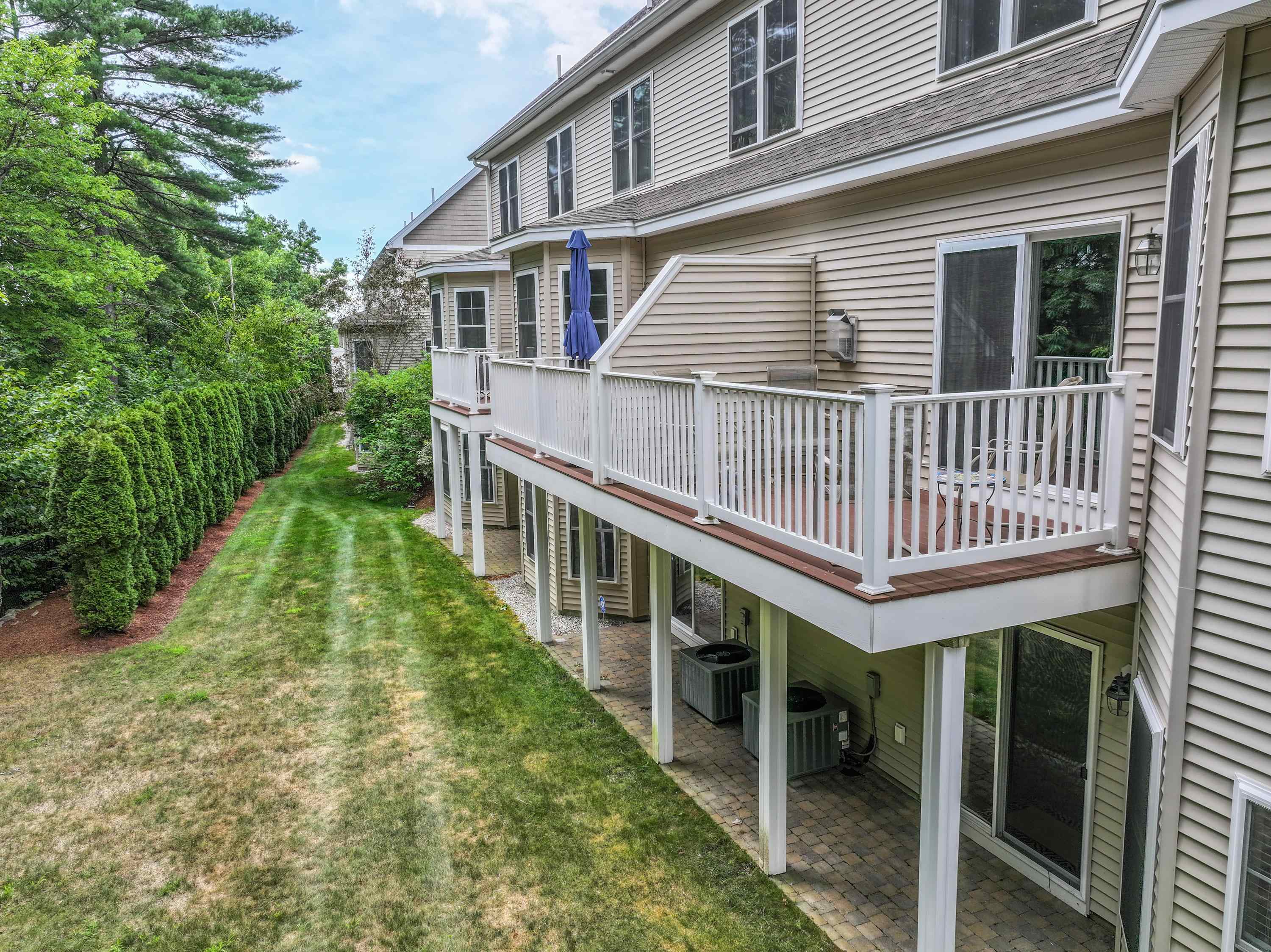 4 Manor Drive, Unit B Hooksett, NH 03106 - Photo 33 of 38