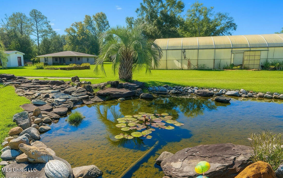 119 Ceasar Road Picayune, MS 39466 - Photo 4 of 25 IMG_3637