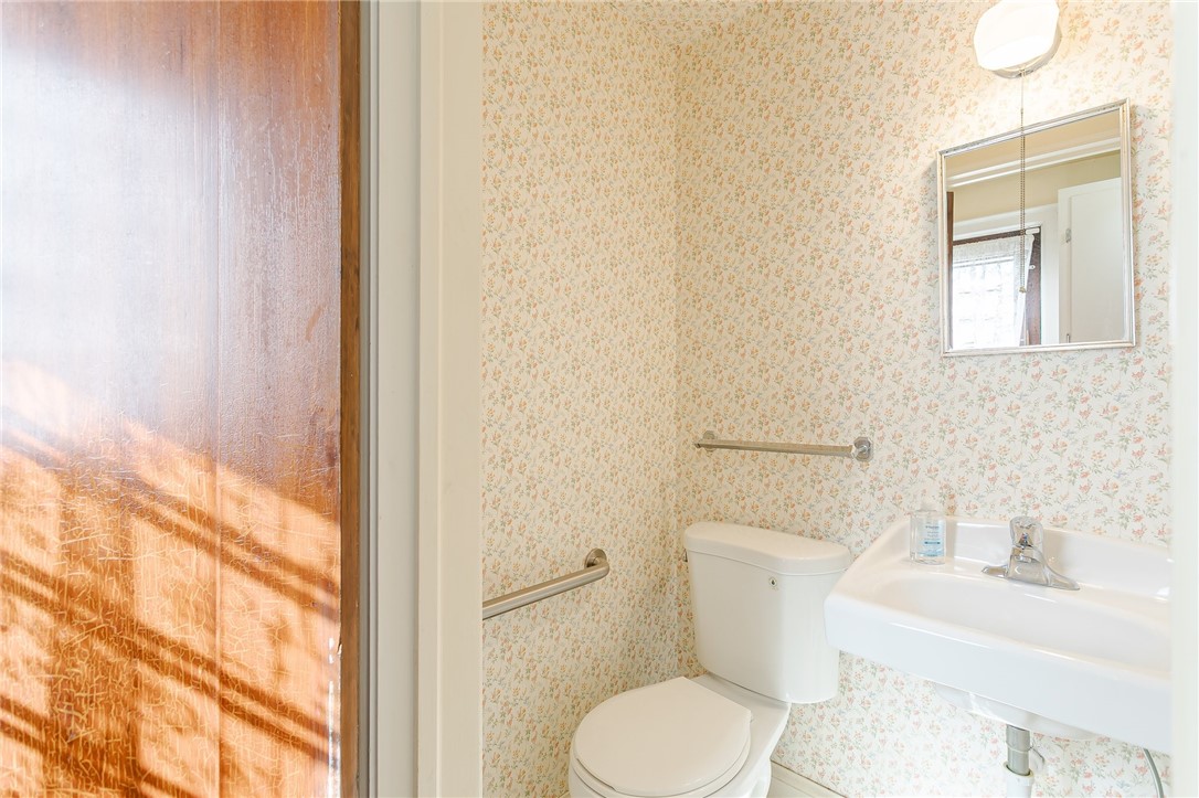 581 Claybourne Road Brighton, NY 14618 - Photo 19 of 40 First floor powder room