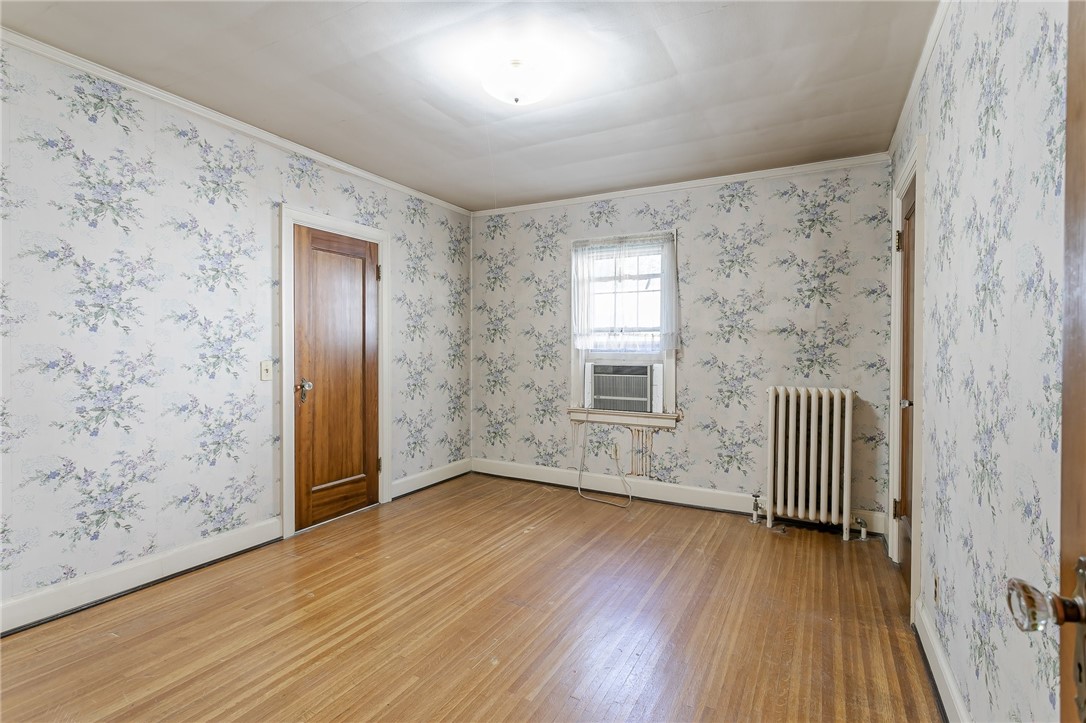581 Claybourne Road Brighton, NY 14618 - Photo 23 of 40 2nd bedroom