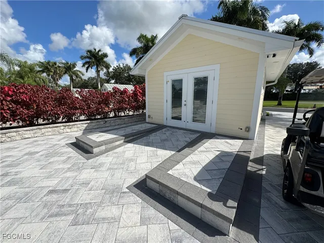 a view of outdoor space patio and entertaining space