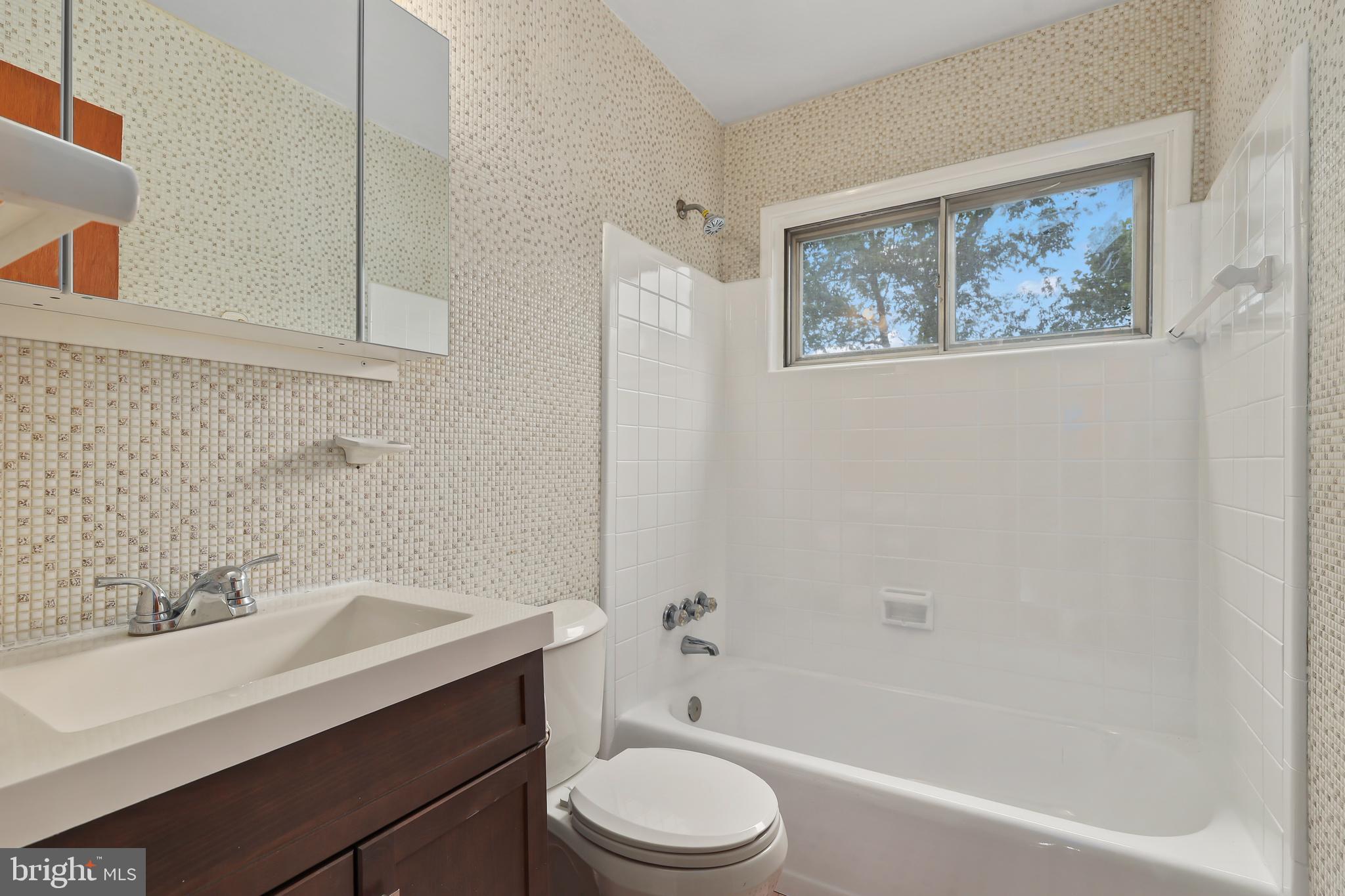 4802 Ravensworth Road Annandale, VA 22003 - Photo 20 of 40