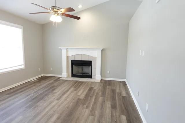 $2,395 | 2140 Maxine Lane, Rockford, IL 61102