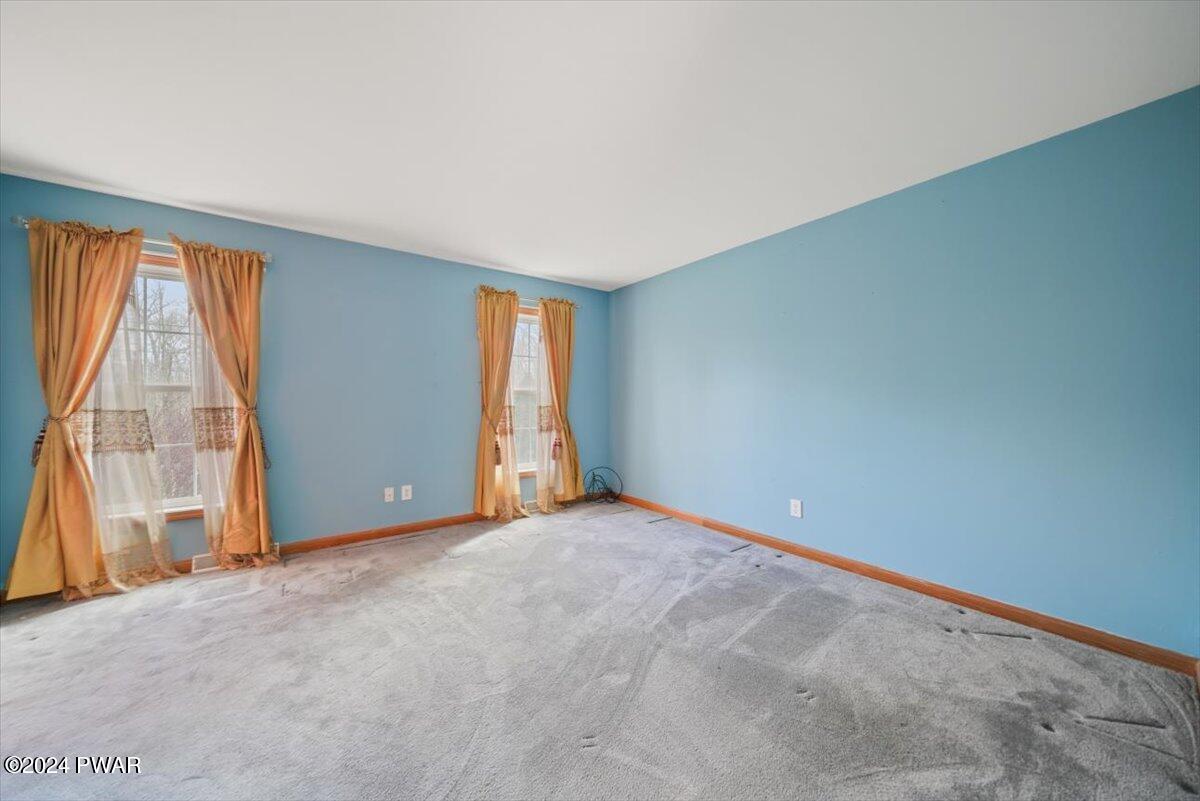 121 Caribou Road Dingmans Ferry, PA 18328 - Photo 19 of 38 Family Room