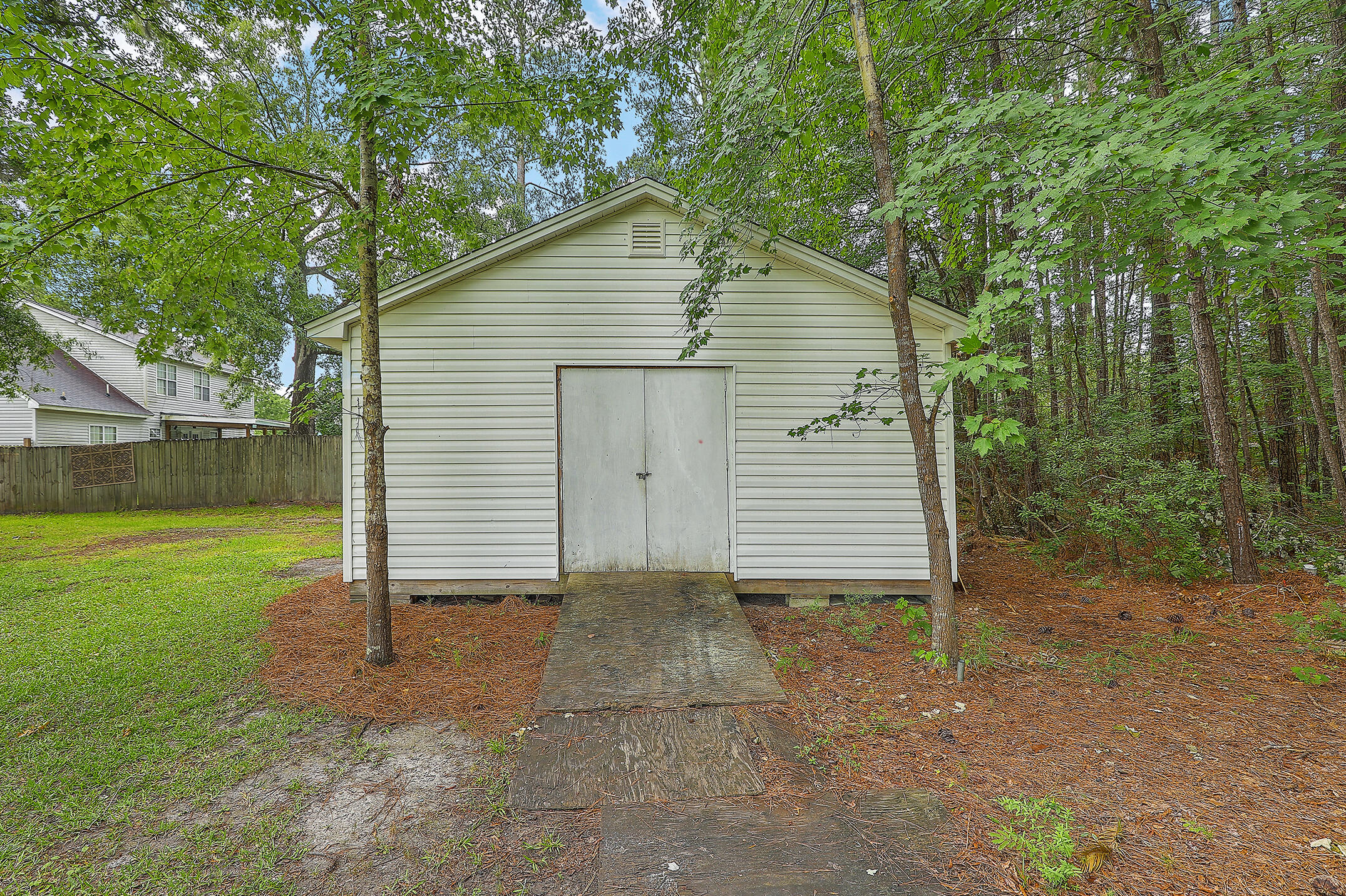 1305 Churchill Road Moncks Corner, SC 29461 - Photo 27 of 41 1R3A7878fuse